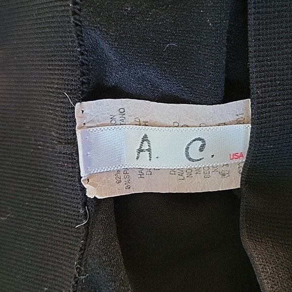 Black Leggings (OS) - Picture 2 of 2